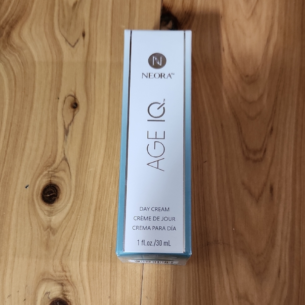 Neora Age IQ Day Cream — NEW-In Sealed Plastic